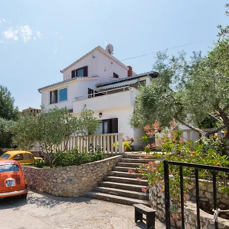 Apartment By The Sea Okrug Gornji, Ciovo - 6078 *