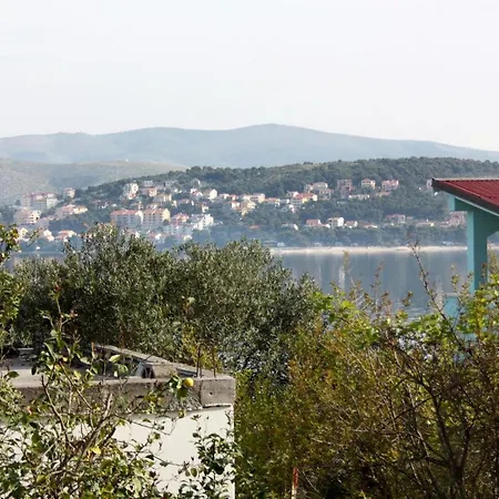 Apartment By The Sea Okrug Gornji, Ciovo - 6078 Trogir