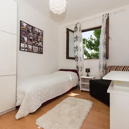By The Sea Okrug Gornji, Ciovo - 6078 Апартаменты Трогир